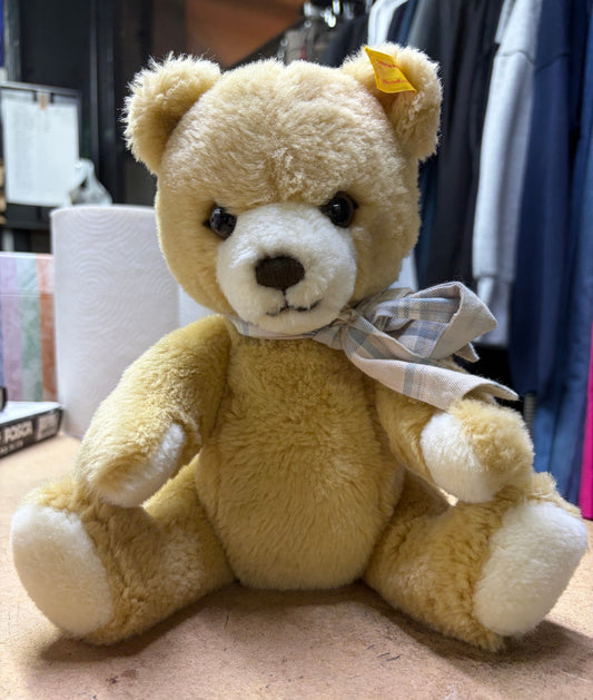 Steiff Teddybear Petsy - 012266