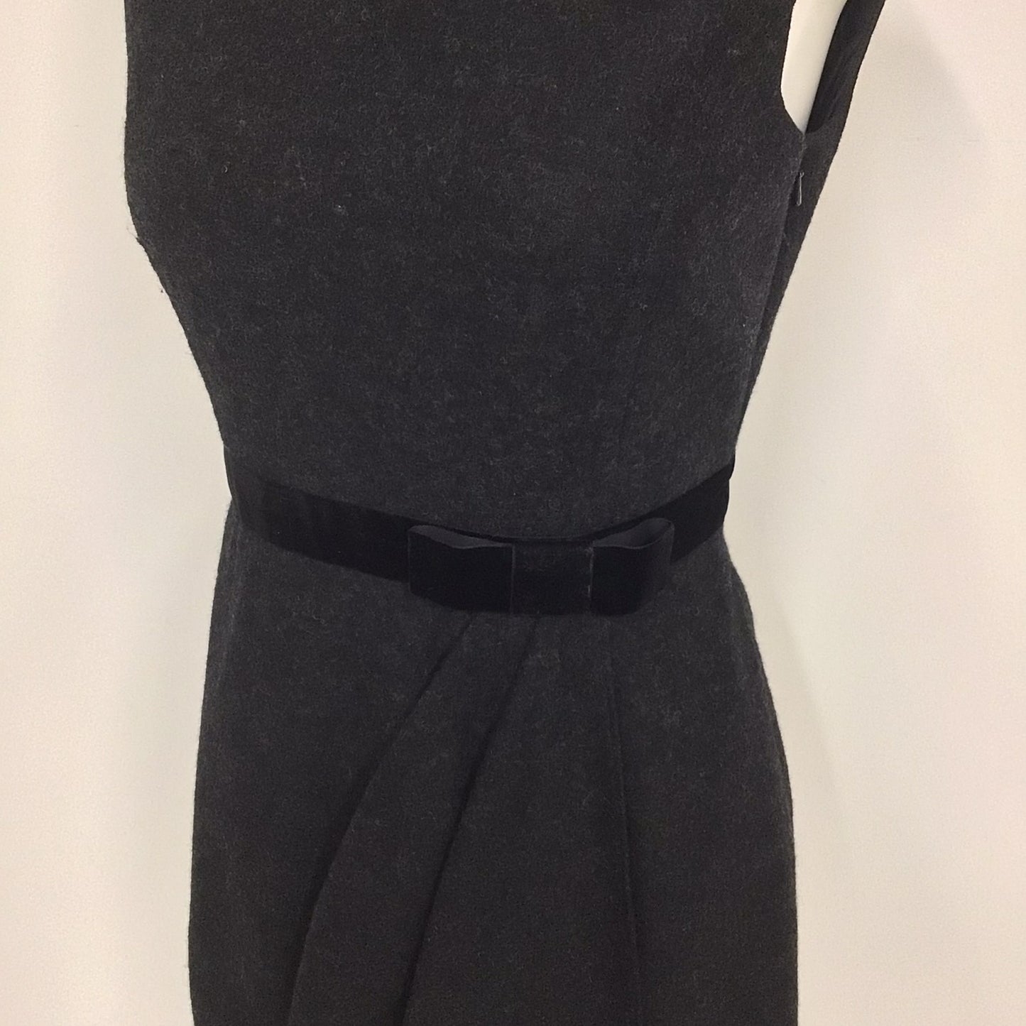 Hobbs Grey Wool Blend Dress w/Velvet Belt Sewn In Size 10