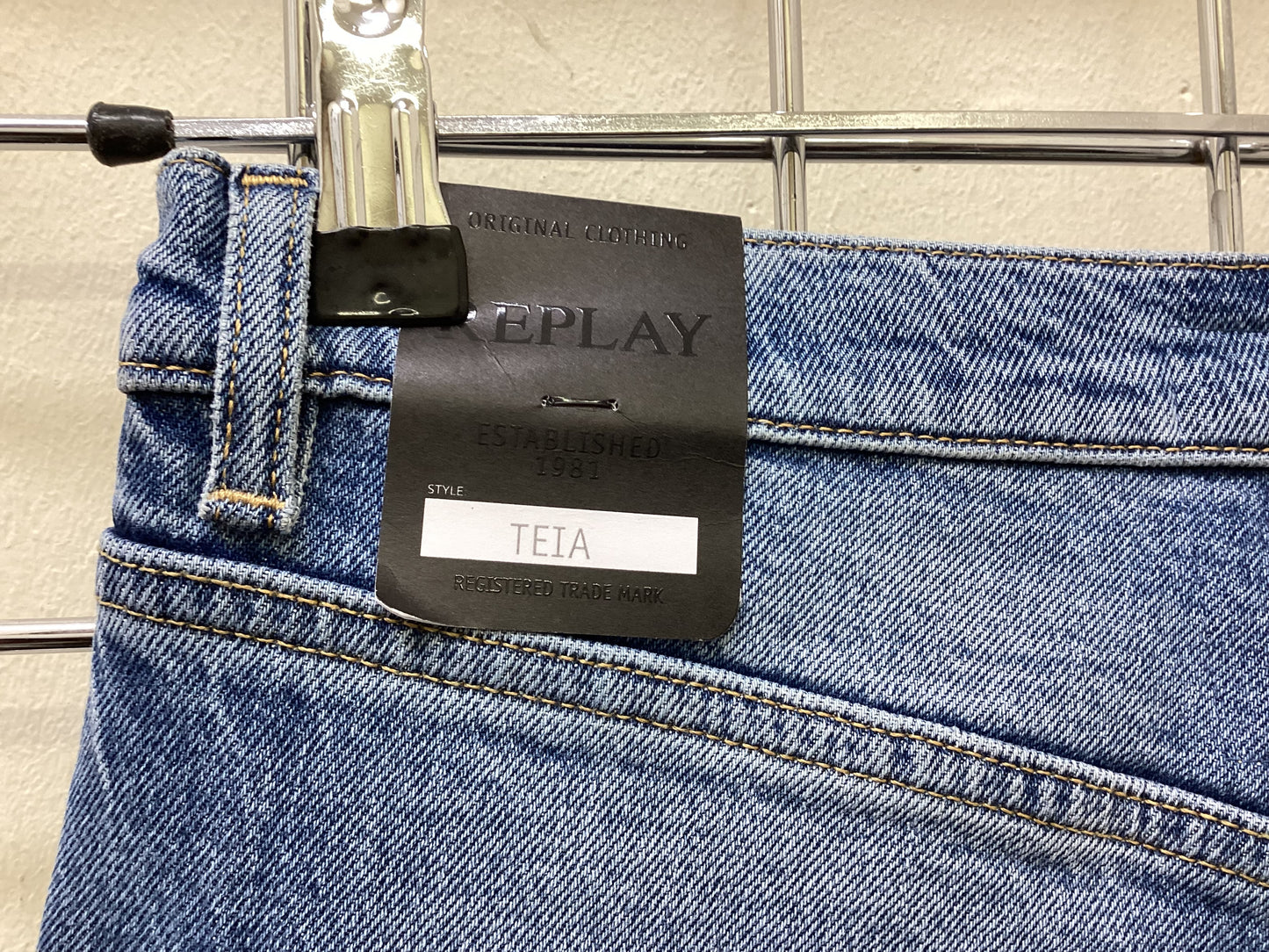 Replay Teia Bootcut Jeans – BNWT – Size W28 L30