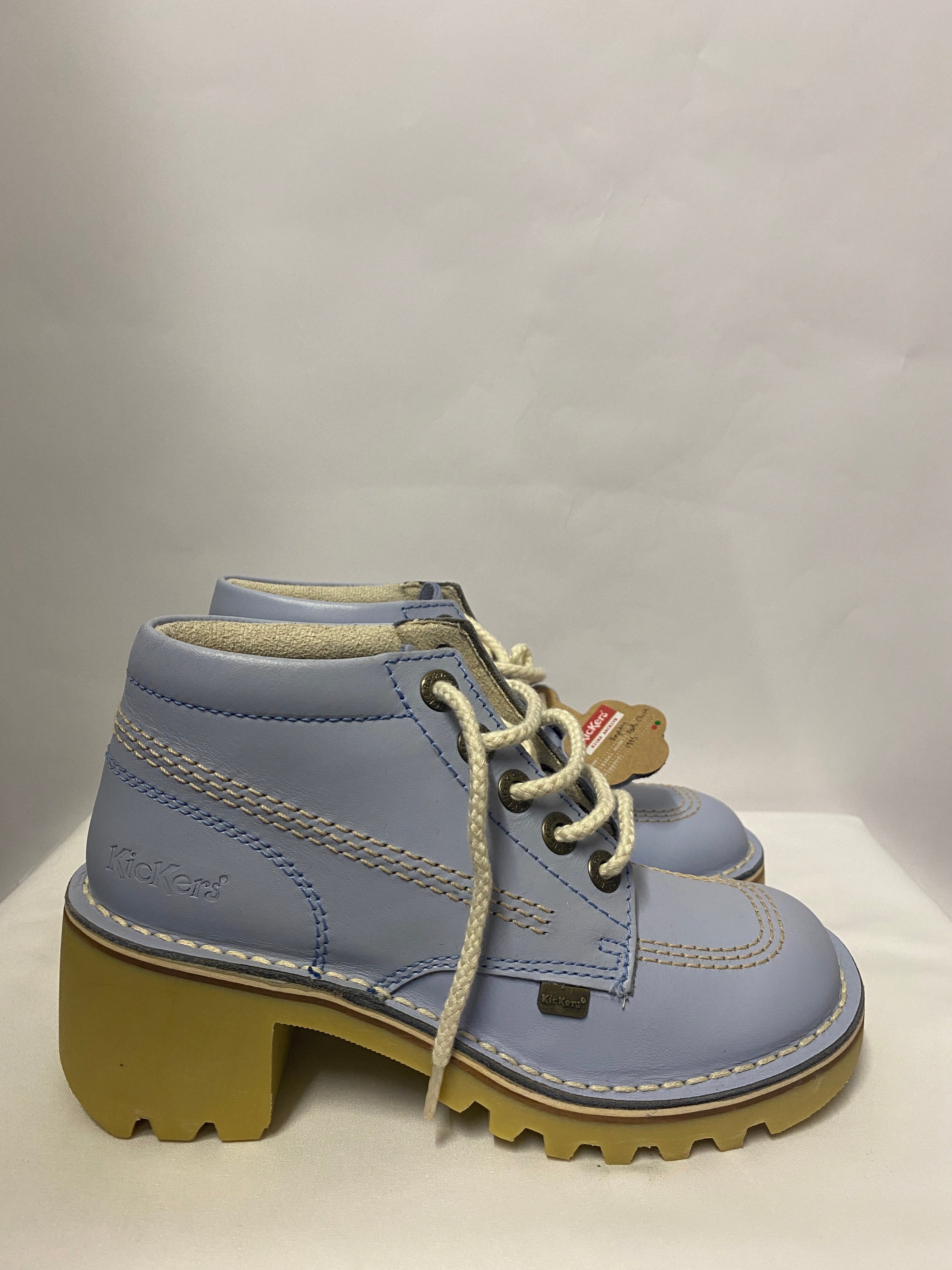 Baby clearance blue kickers