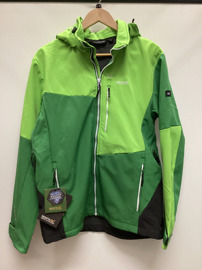BNWT Regatta Showerproof Green Jacket Size M