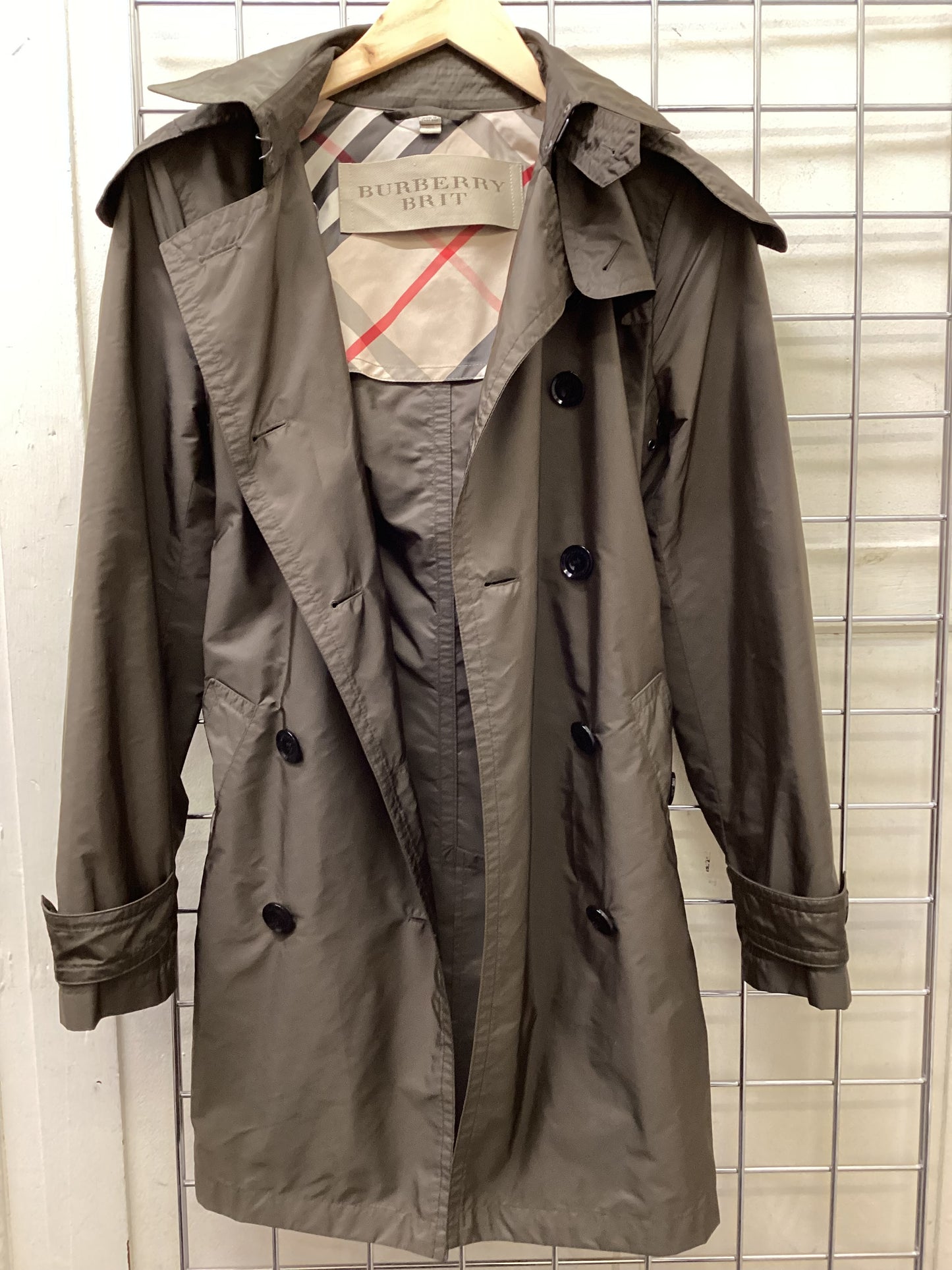 Burberry Brit Hooded Rain Jacket – Khaki Polyamide – XS