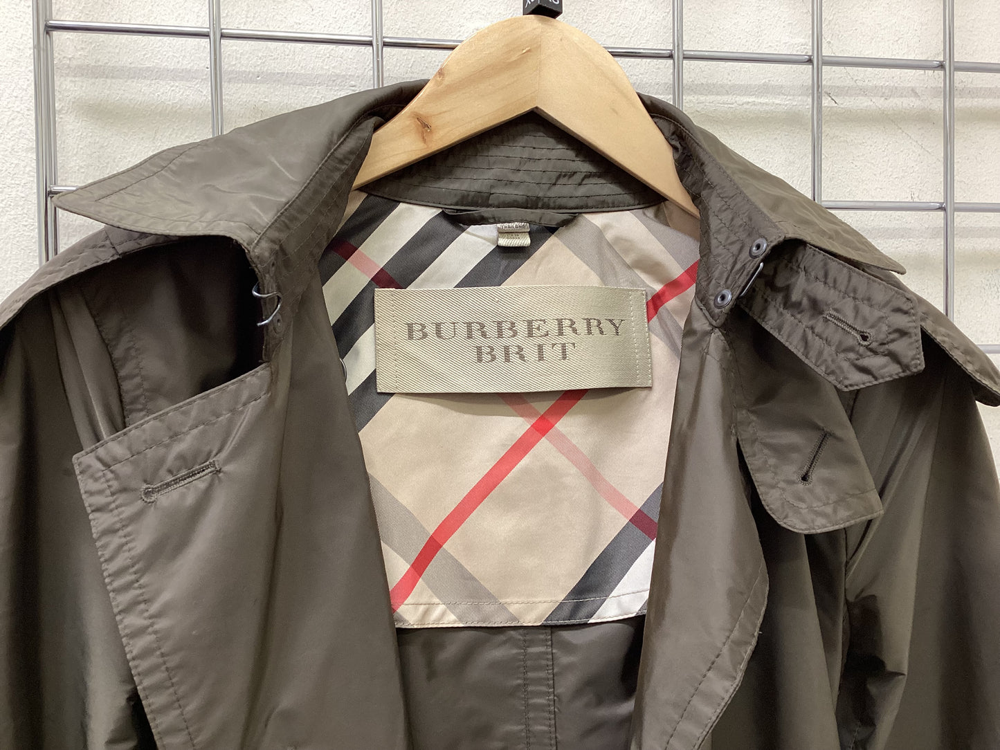 Burberry Brit Hooded Rain Jacket – Khaki Polyamide – XS