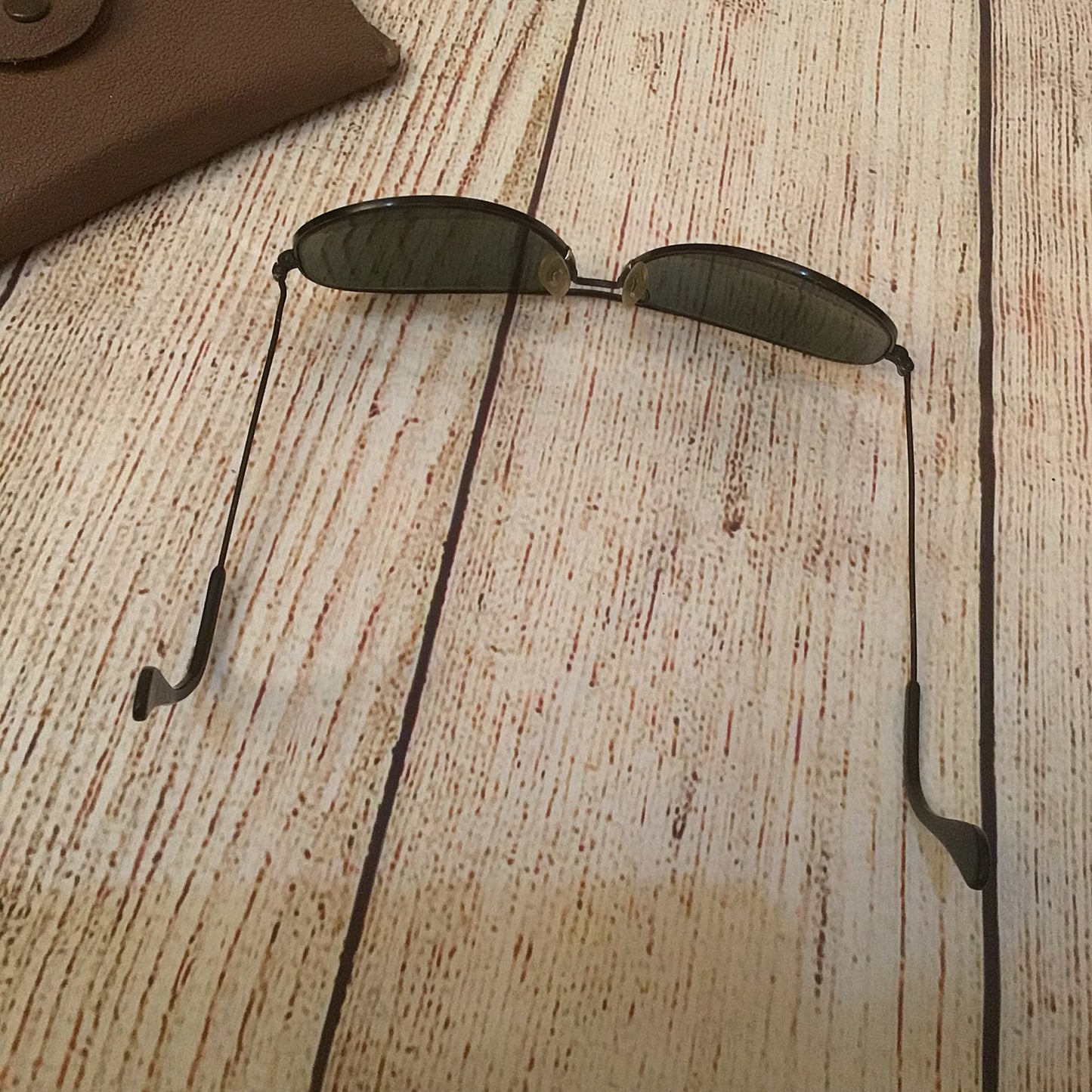 Vintage Ray Ban B&L USA Black Aviator Classic Sunglasses & Case