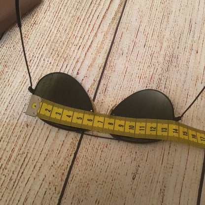 Vintage Ray Ban B&L USA Black Aviator Classic Sunglasses & Case