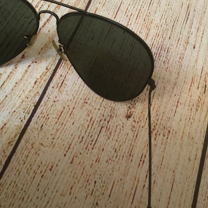 Vintage Ray Ban B&L USA Black Aviator Classic Sunglasses & Case