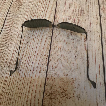 Vintage Ray Ban B&L USA Black Aviator Classic Sunglasses & Case