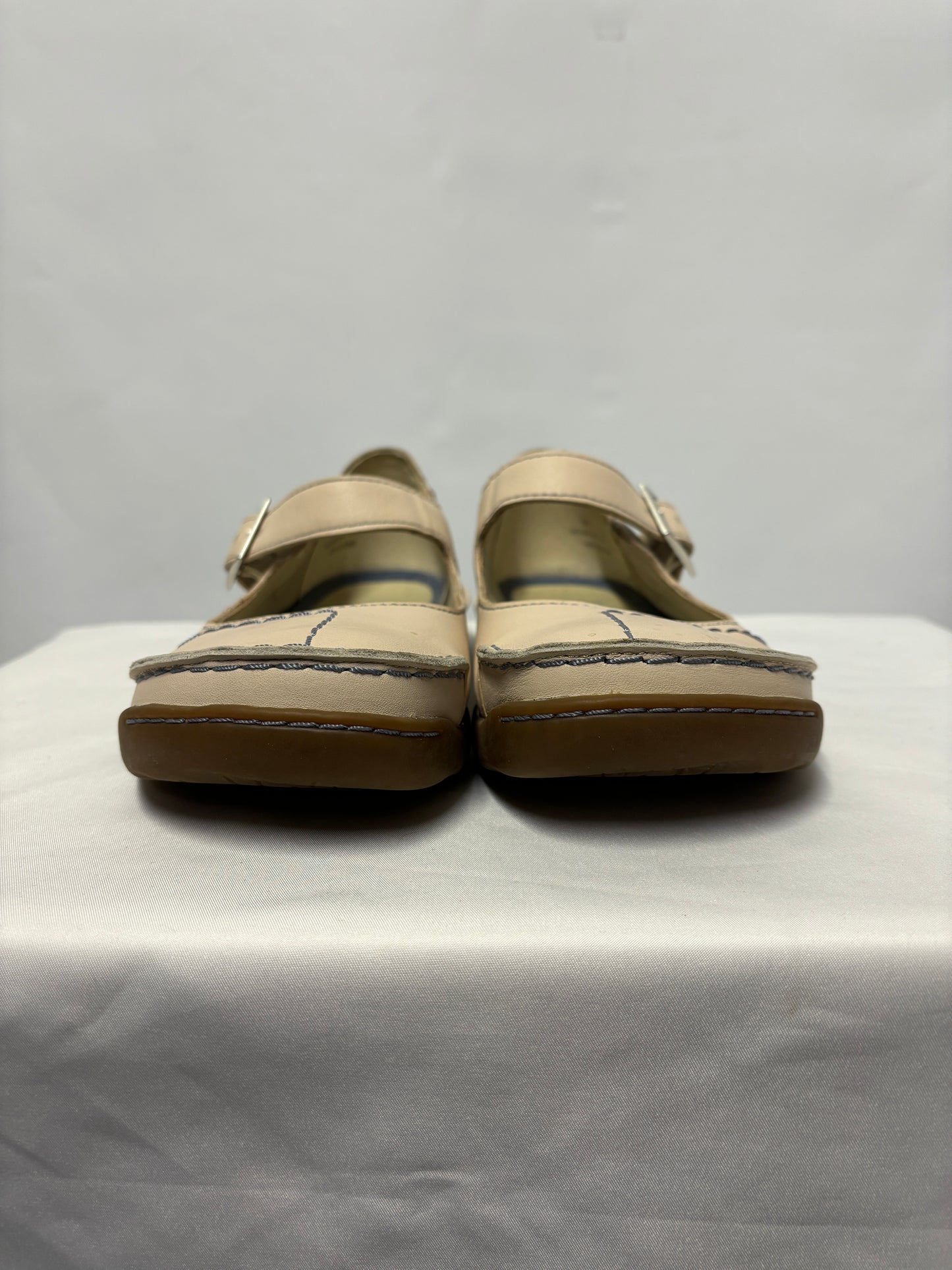 Clark's Beige Leather Mary Jane Comfort Shoes 4D