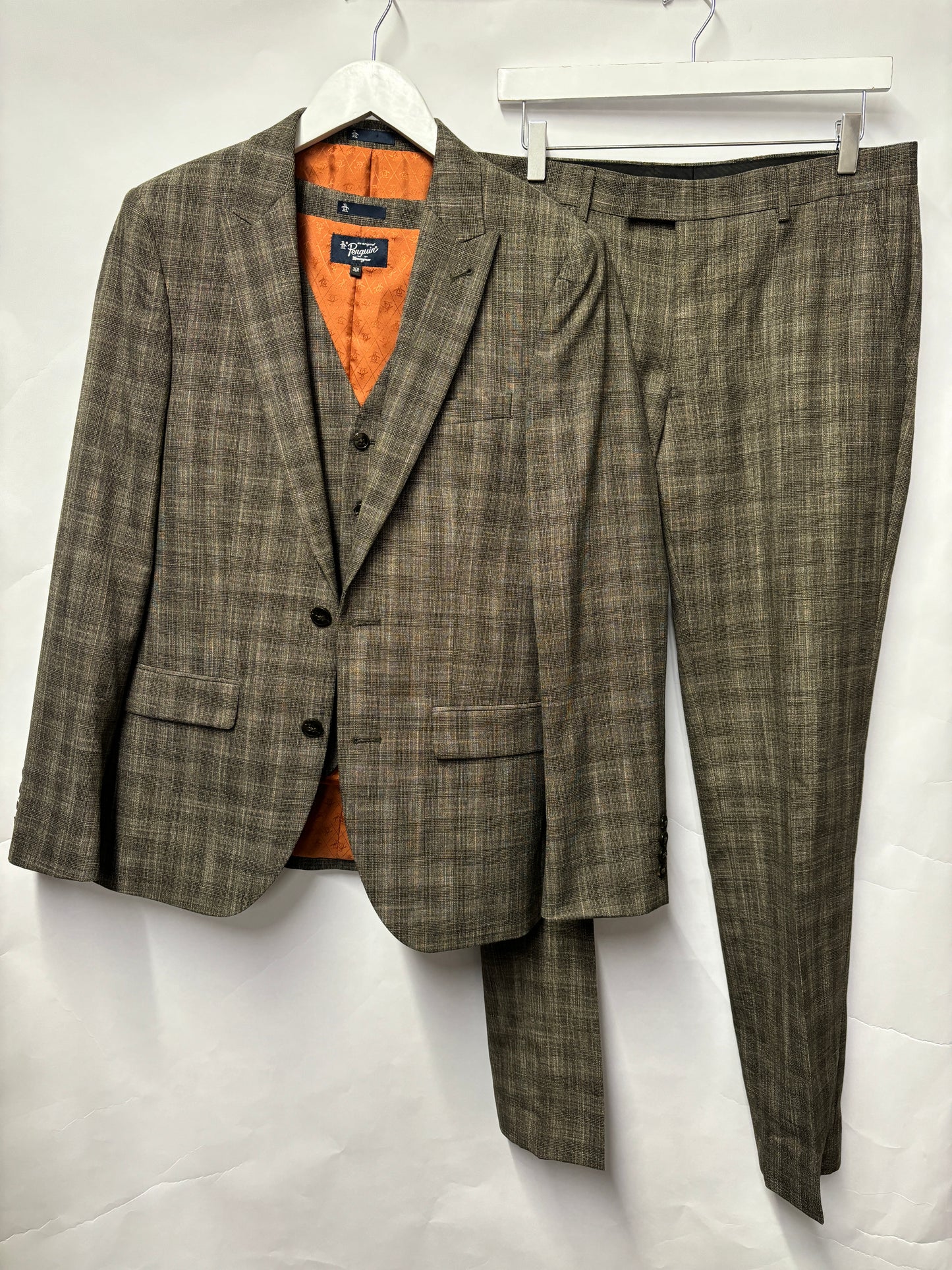 Penguin by Munsingwear Brown 3-Piece Suit 38R