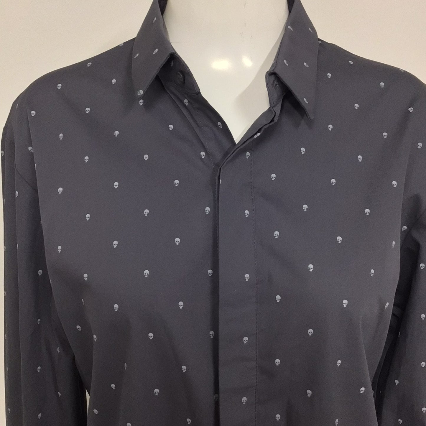 BNWT ElevenParis Dark Slate Grey Shirt w/Skull Print Size M