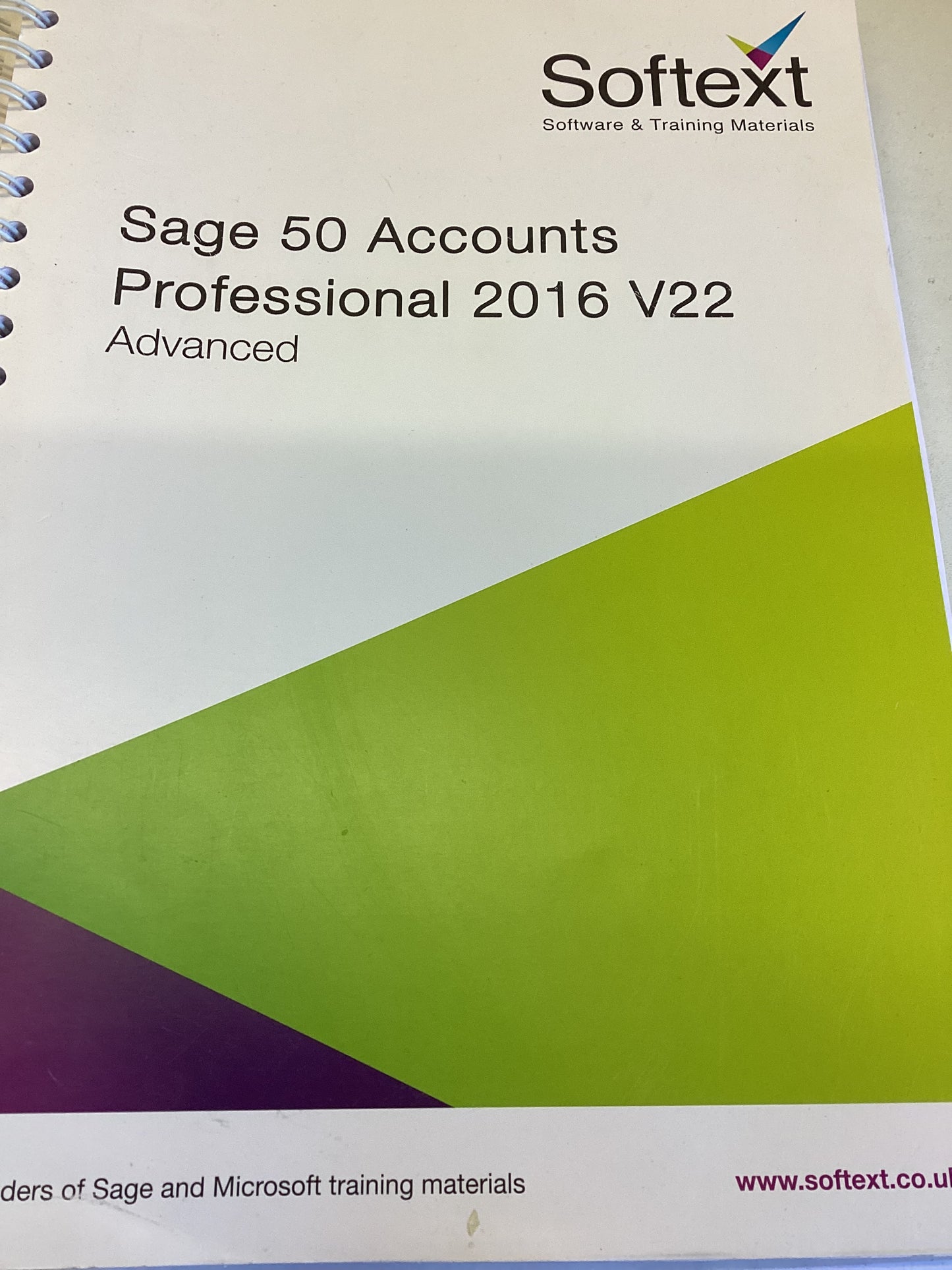 Sage 50 Accounts 3 Ringbinders and 1 Softwear Professional 2016 V22 Beginners, Advanced, Intermediate