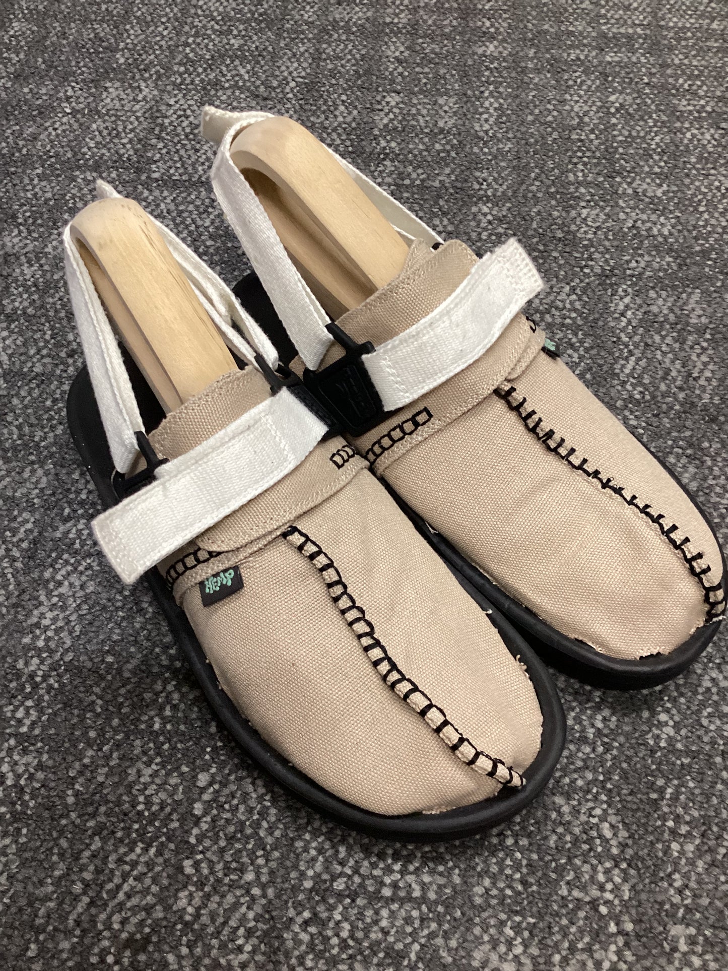 Reebok Beige Hemp Beatnik Sandals Size 10