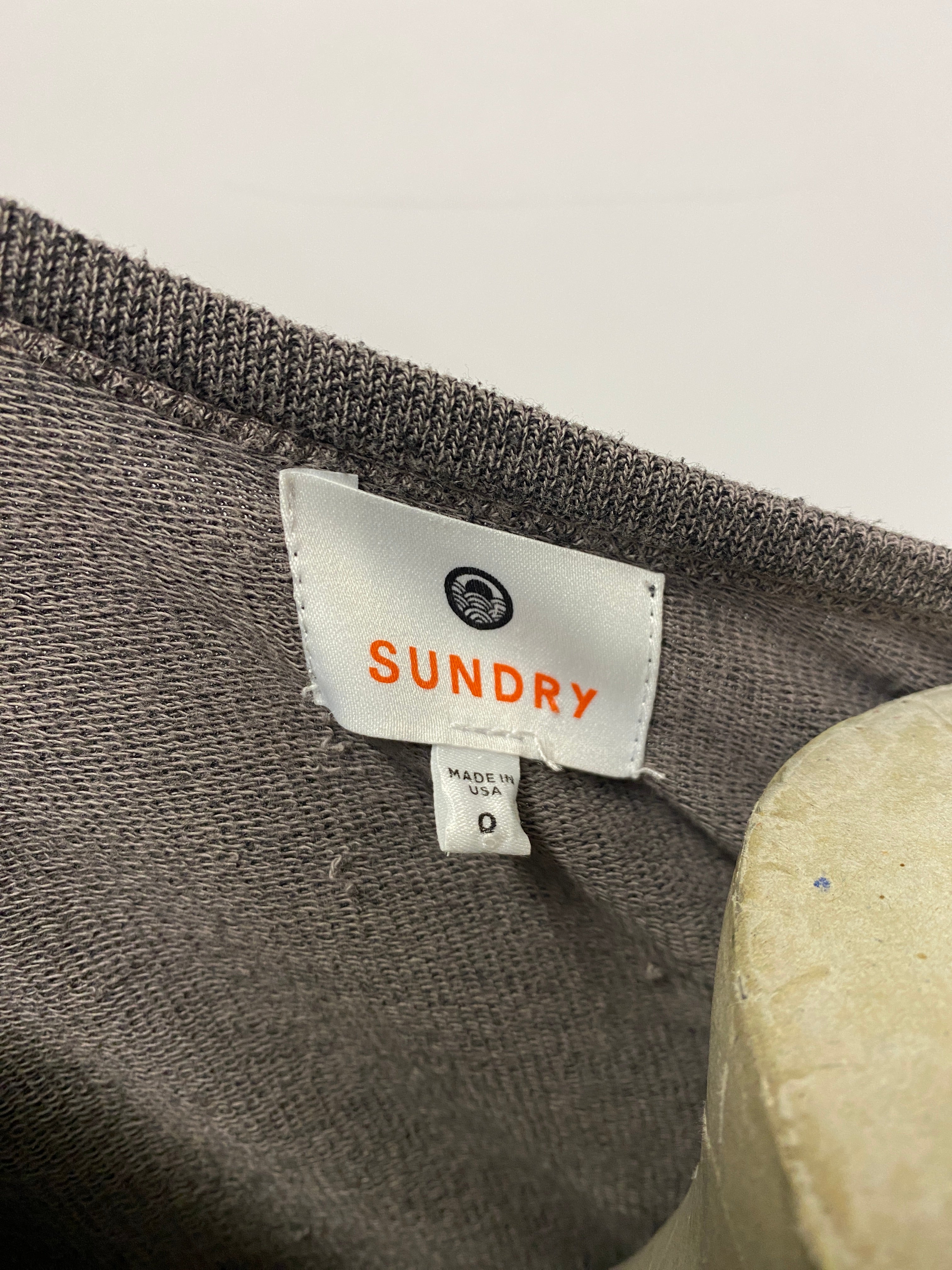 Sundry star sweatshirt deals