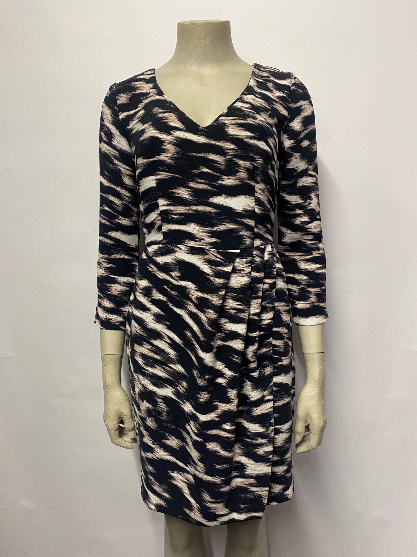 Calvin Klein Navy and Pink Patterned V-neck Dress Small