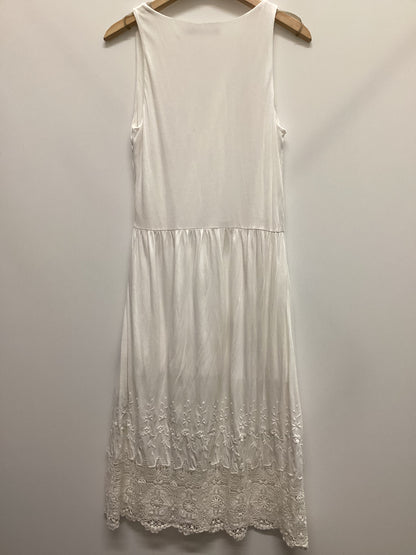 LAUREN Ralph Lauren 100% Cotton White Dress Size M