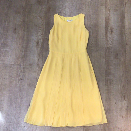 Talbots Petites Peachy Yellow 100% Silk Dress Size 2 (on label)