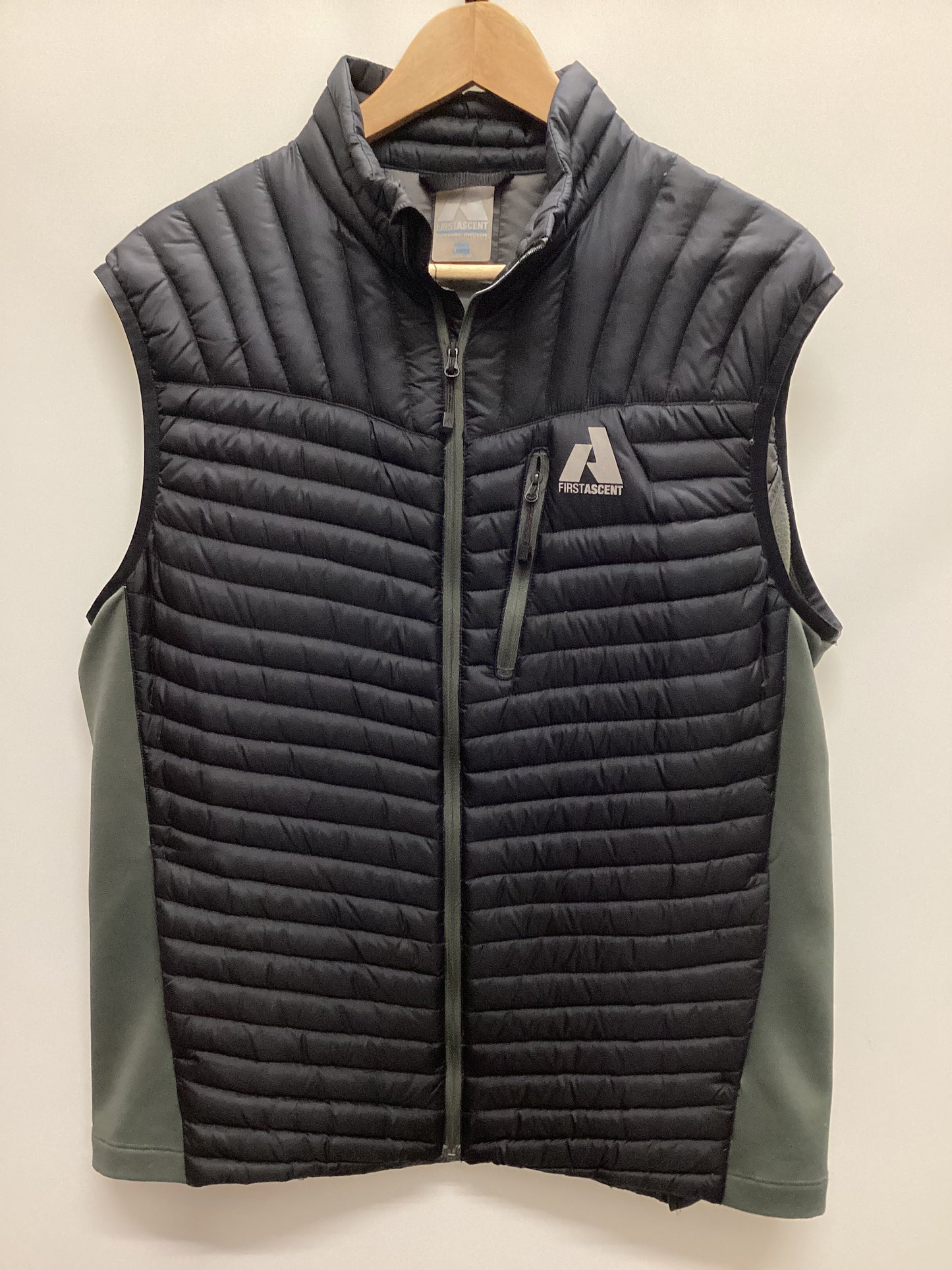 First Ascent Eddie Bauer Mountaineering Premium Down Vest Size L
