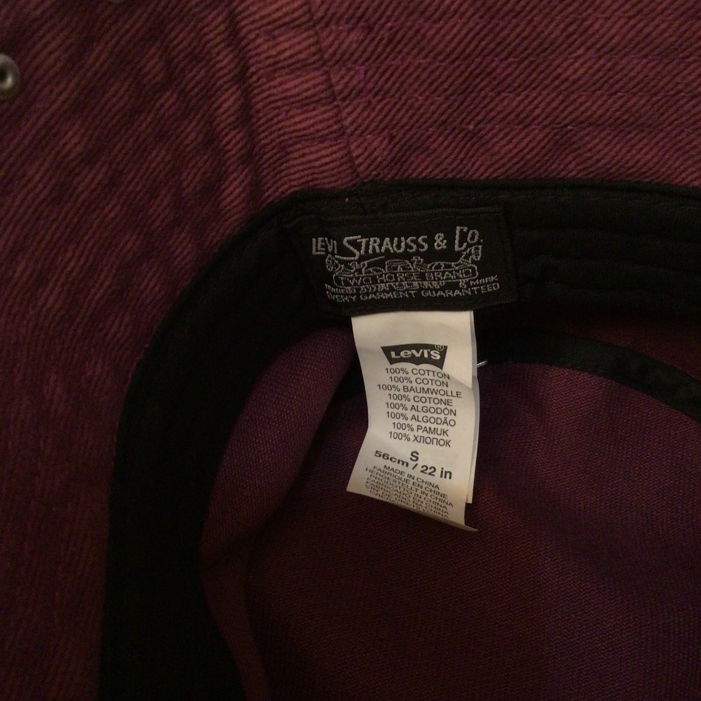 BNWT Levi’s Pride Radical Love Purple Cotton Bucket Hat Size S