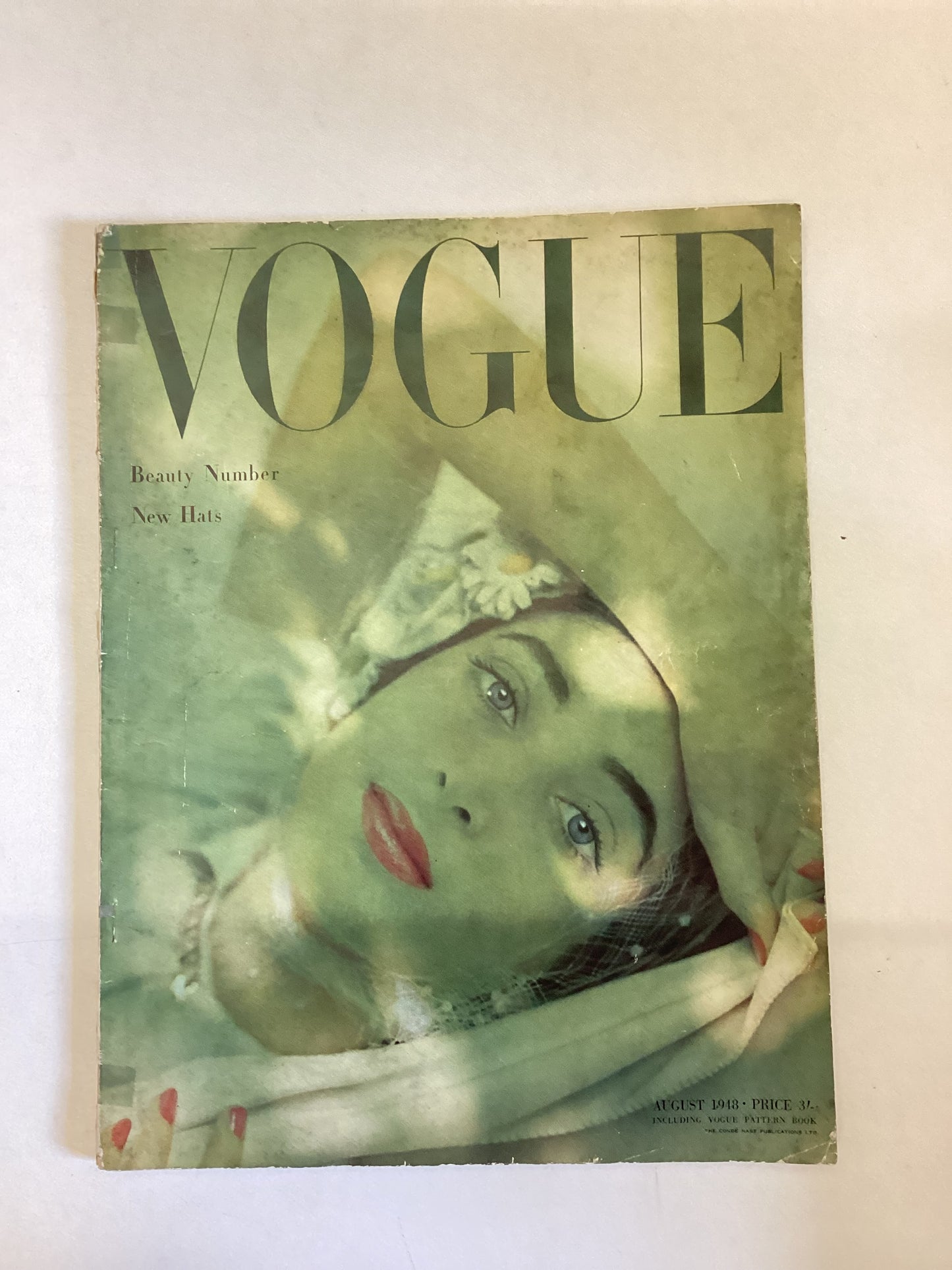 Vogue Magazine August 1948 Inc. photographers Norman Parkinson & Cecil Beaton