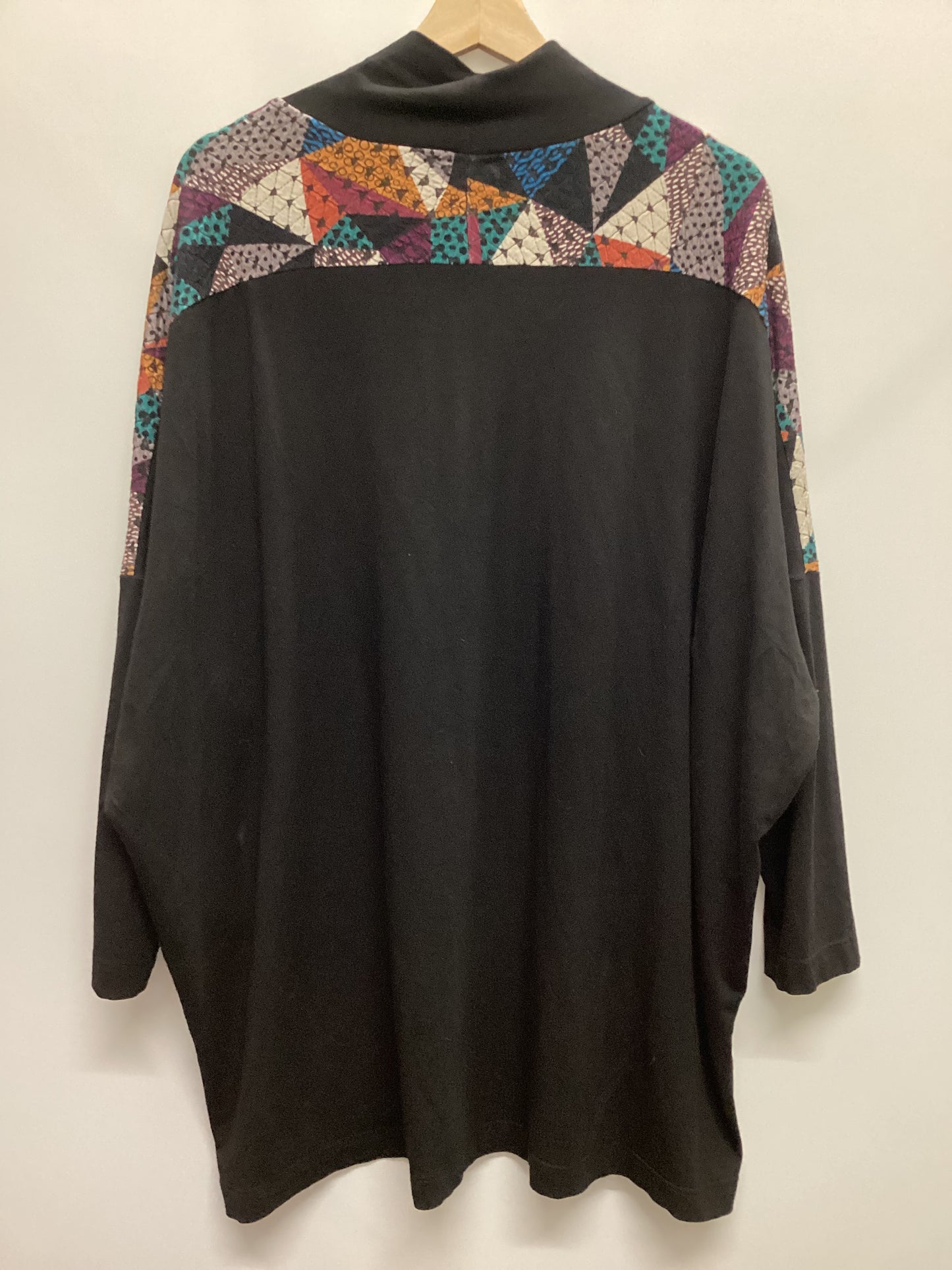 Aino Finland - Sahara - Colourful Top Size M