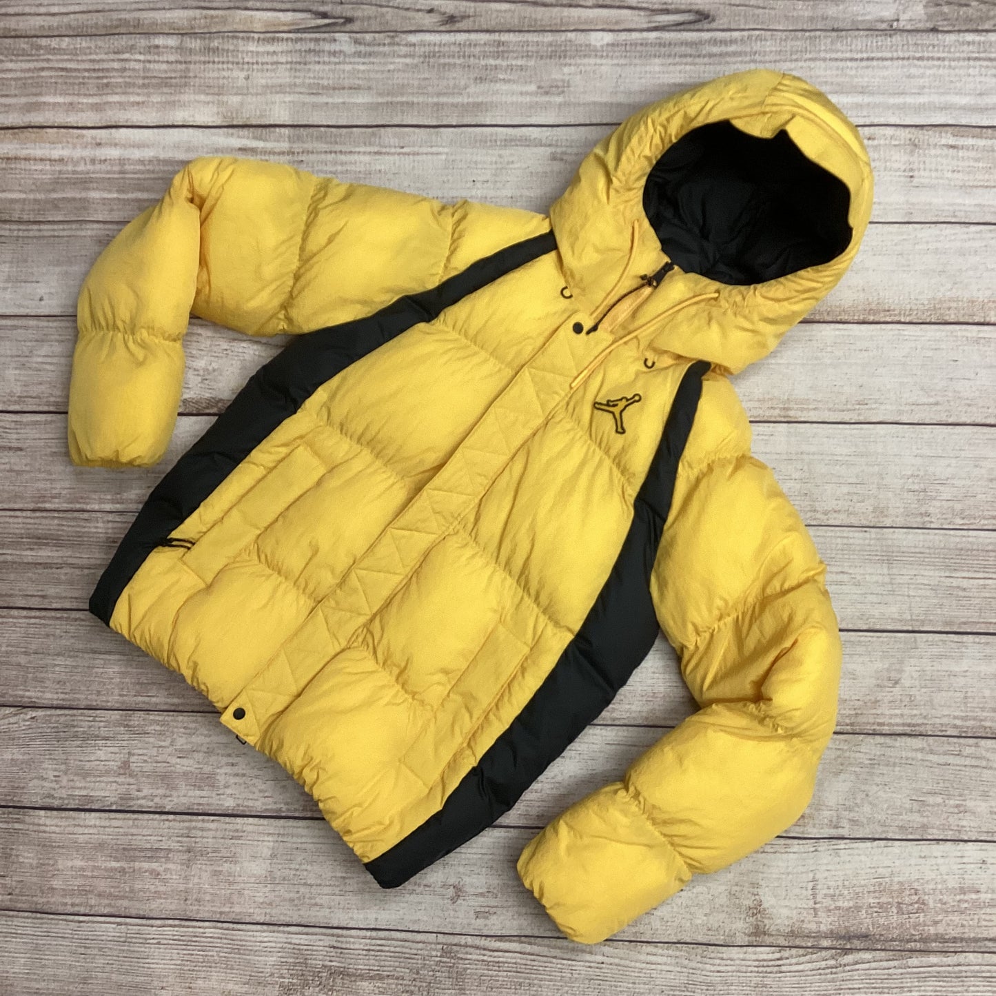 Nike Air Jordan Essentials Yellow Puffer Jacket Size XS