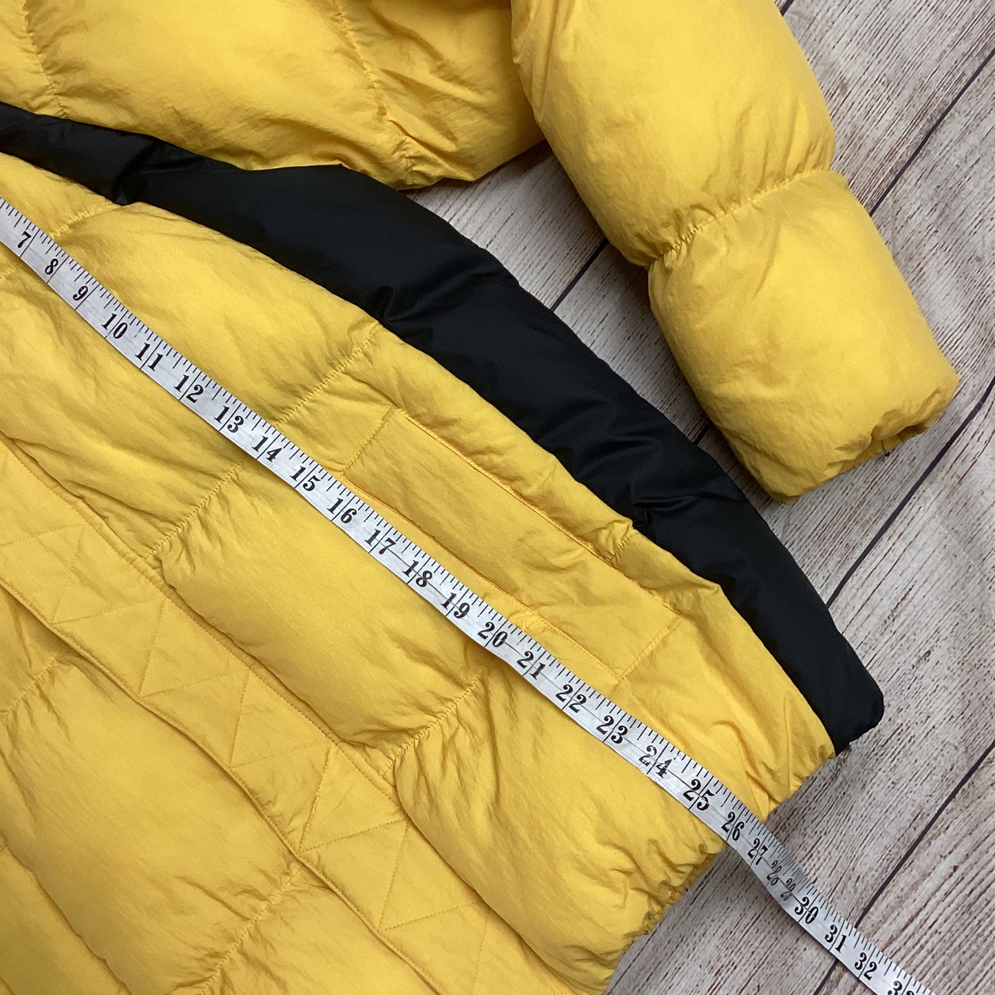 Nike Air Jordan Essentials Yellow Puffer Jacket Size XS