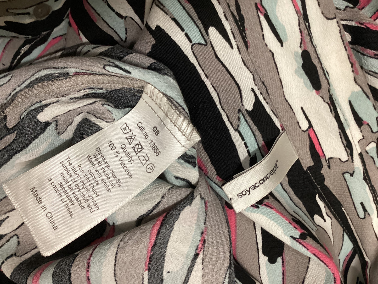 SoyaConcept Patterned Shirt Size XL