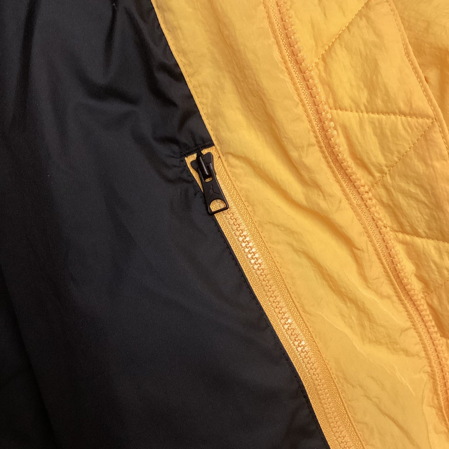 Nike Air Jordan Essentials Yellow Puffer Jacket Size XS