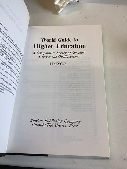 Unesco World Guide To Higher Education A Comparative Survey of Systems, Degrees and Qualifications