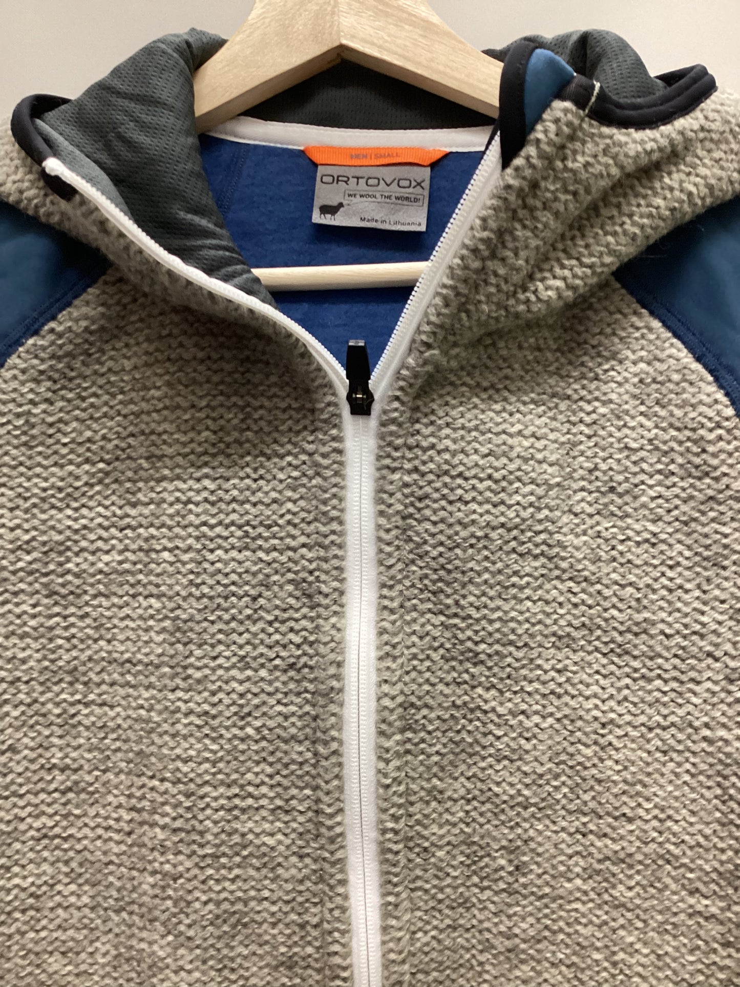 Ortovox Zip Up with Merino Wool Knit Panels and Hoodie Size S