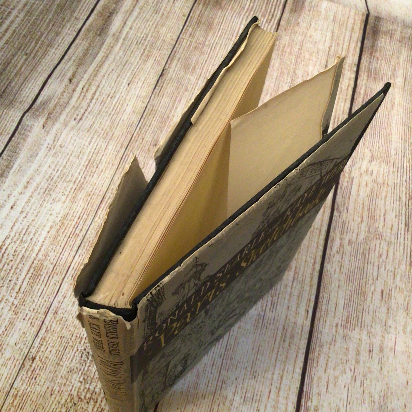 Paris Sketchbook by Ronald Searle and Kaye Webb (1957, Perpetua Books)