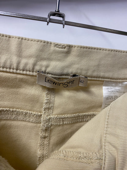 Lewinger Cream Cropped Denim Trousers 42