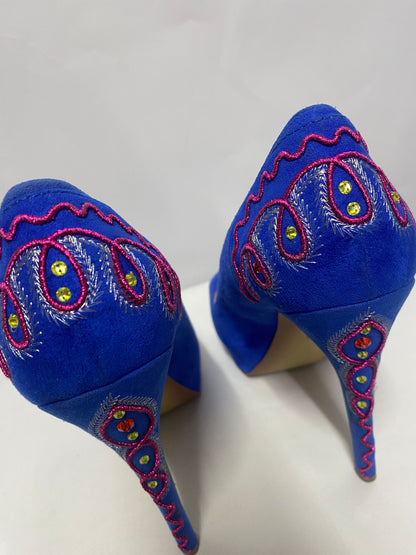 Boutique 9 Blue Bohemian Embroidered Platform Heels 7.5