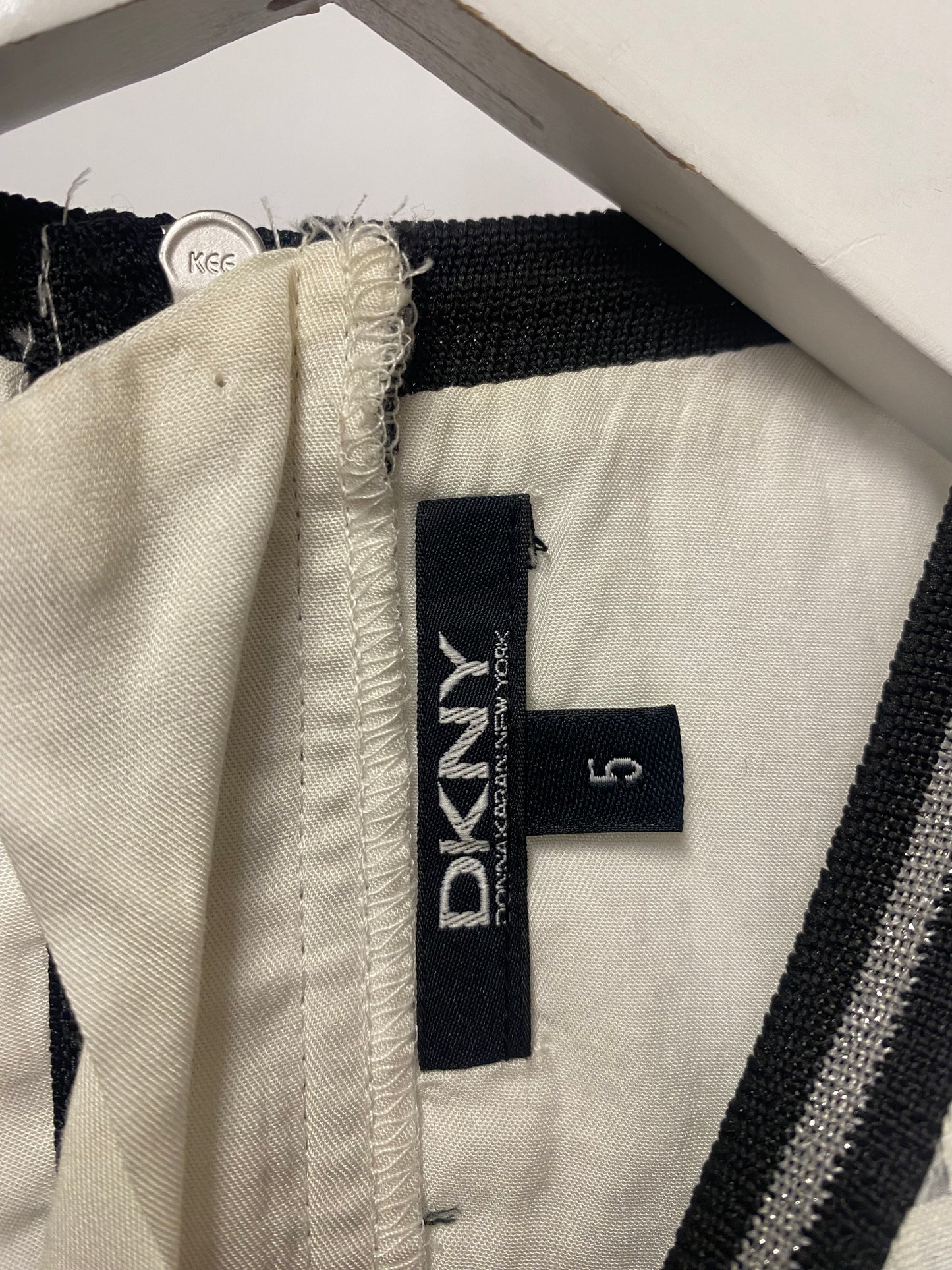 DKNY Kids Black and White Monochrome T-shirt Style Dress 5 years