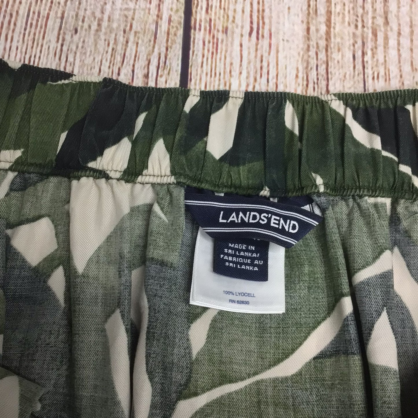 Lands' End Green Leaf Print Skirt w/Pockets Size 14