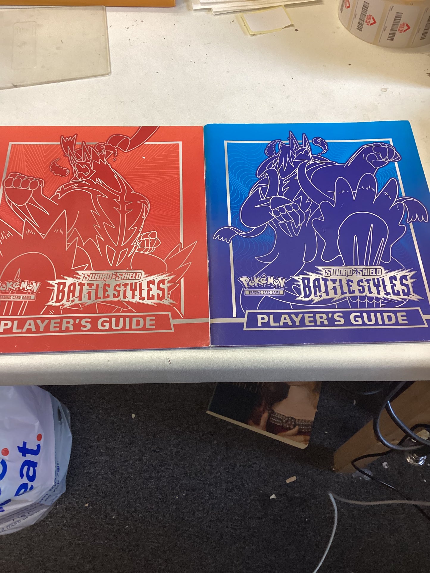 Sword & Shield Battle Styles Players Guide Pokemon Trading Card Game Red & Blue