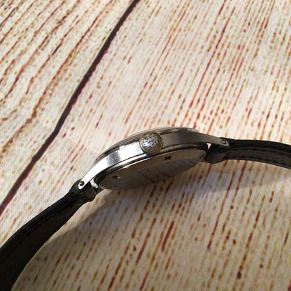 Vintage Smiths Deluxe 17 Jewels Watch (intermittent ticking - needs fixing)