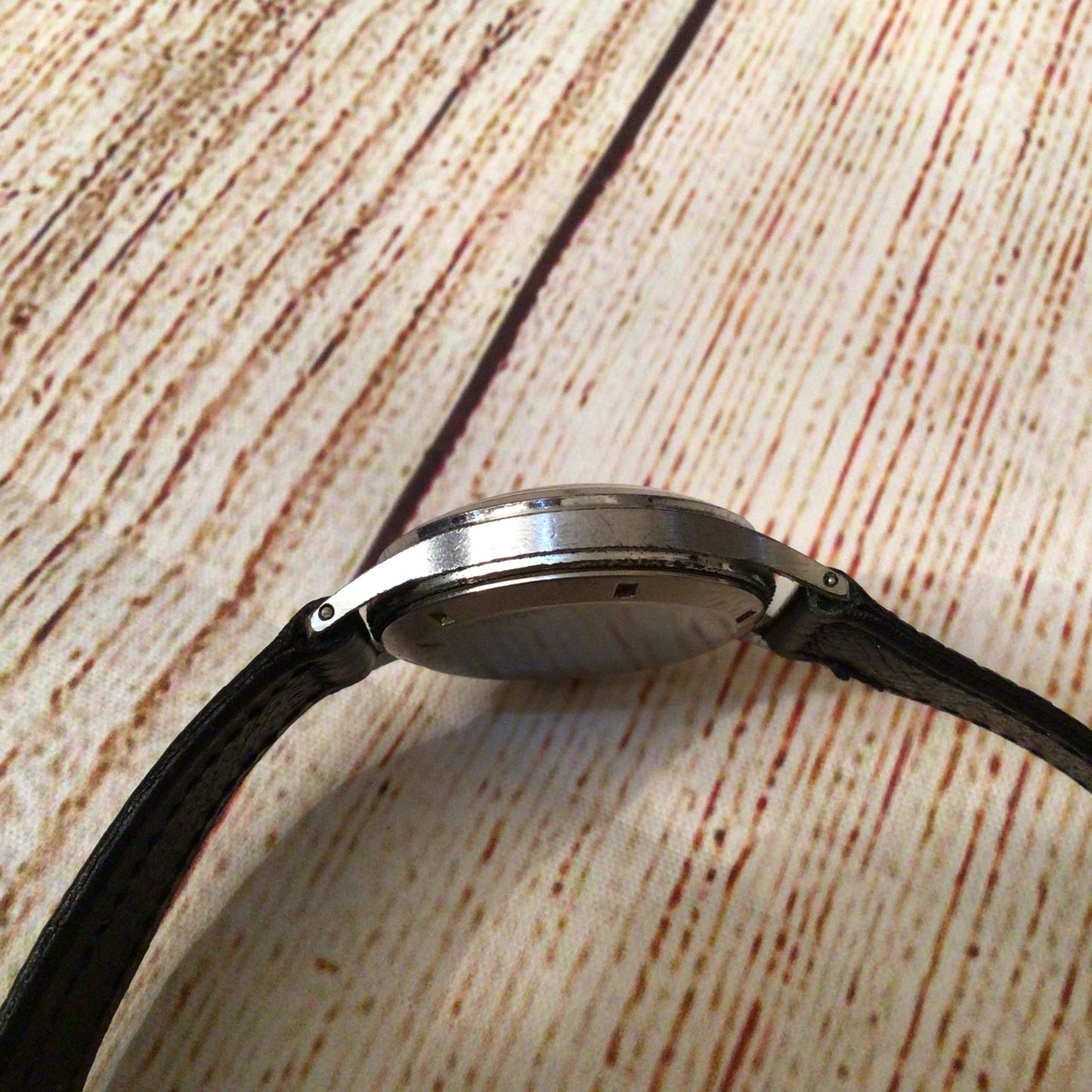 Vintage Smiths Deluxe 17 Jewels Watch (intermittent ticking - needs fixing)