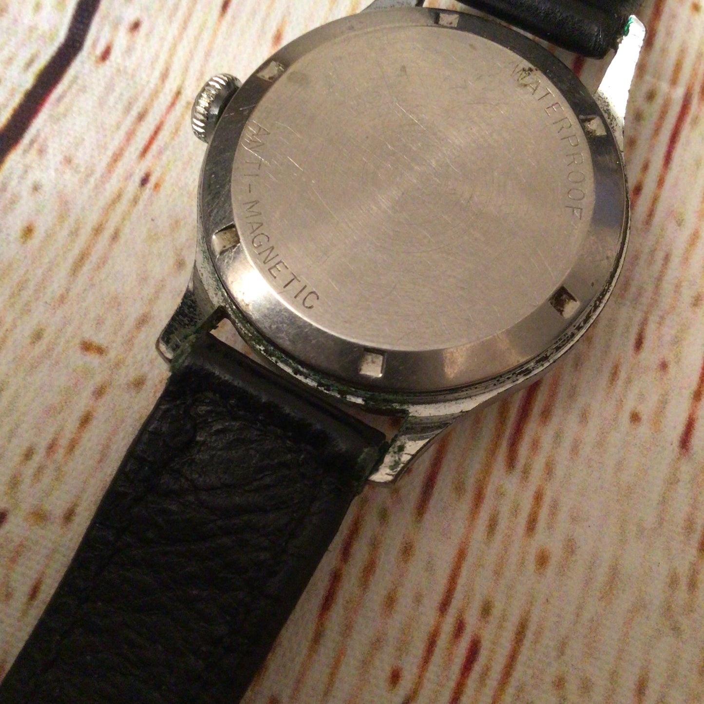Vintage Smiths Deluxe 17 Jewels Watch (intermittent ticking - needs fixing)