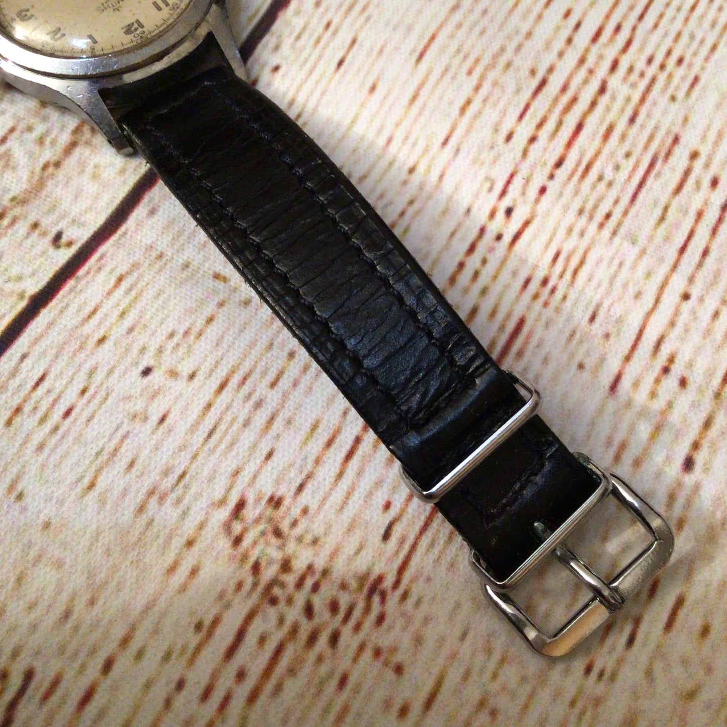 Vintage Smiths Deluxe 17 Jewels Watch (intermittent ticking - needs fixing)