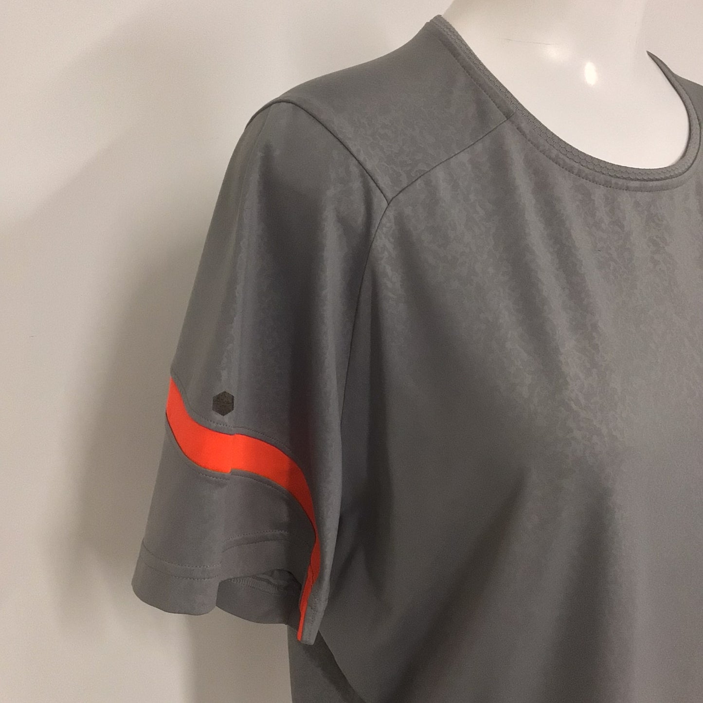 Under Armour UA Grey Rush Tee T Shirt Size L