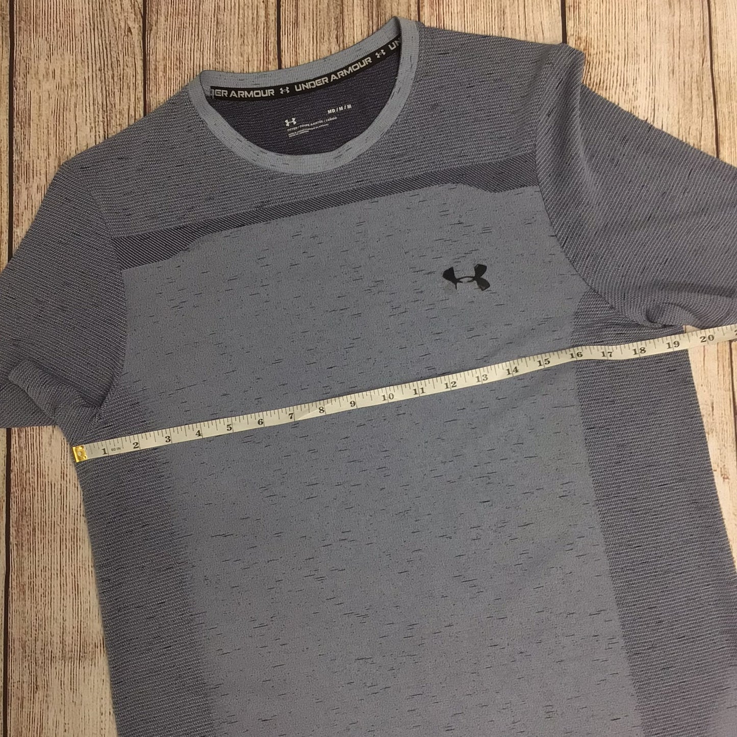 Under Armour Grey Fitted Sports T Shirt Size M