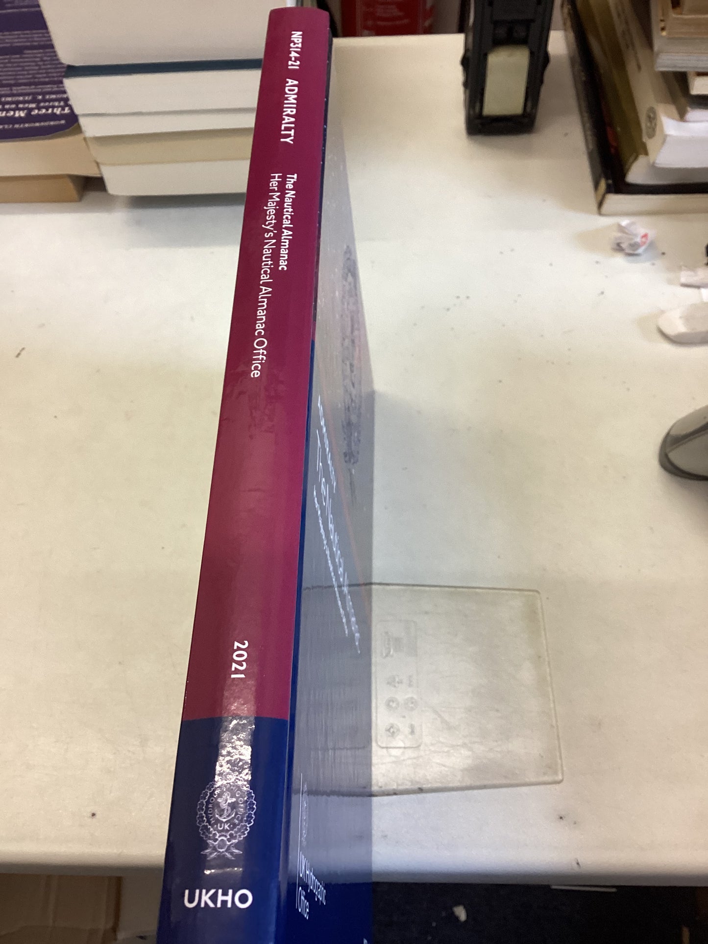 Admiralty the Nautical Almanac Her Majesty's Nautical Almanac Office NP314-21 2021