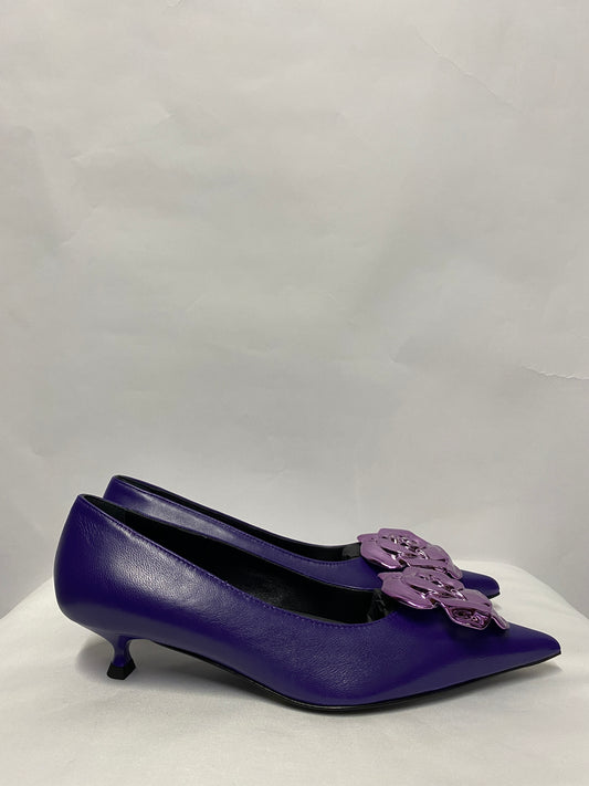 AGL Grape Limited Edition Leather K ONE Pumps 4