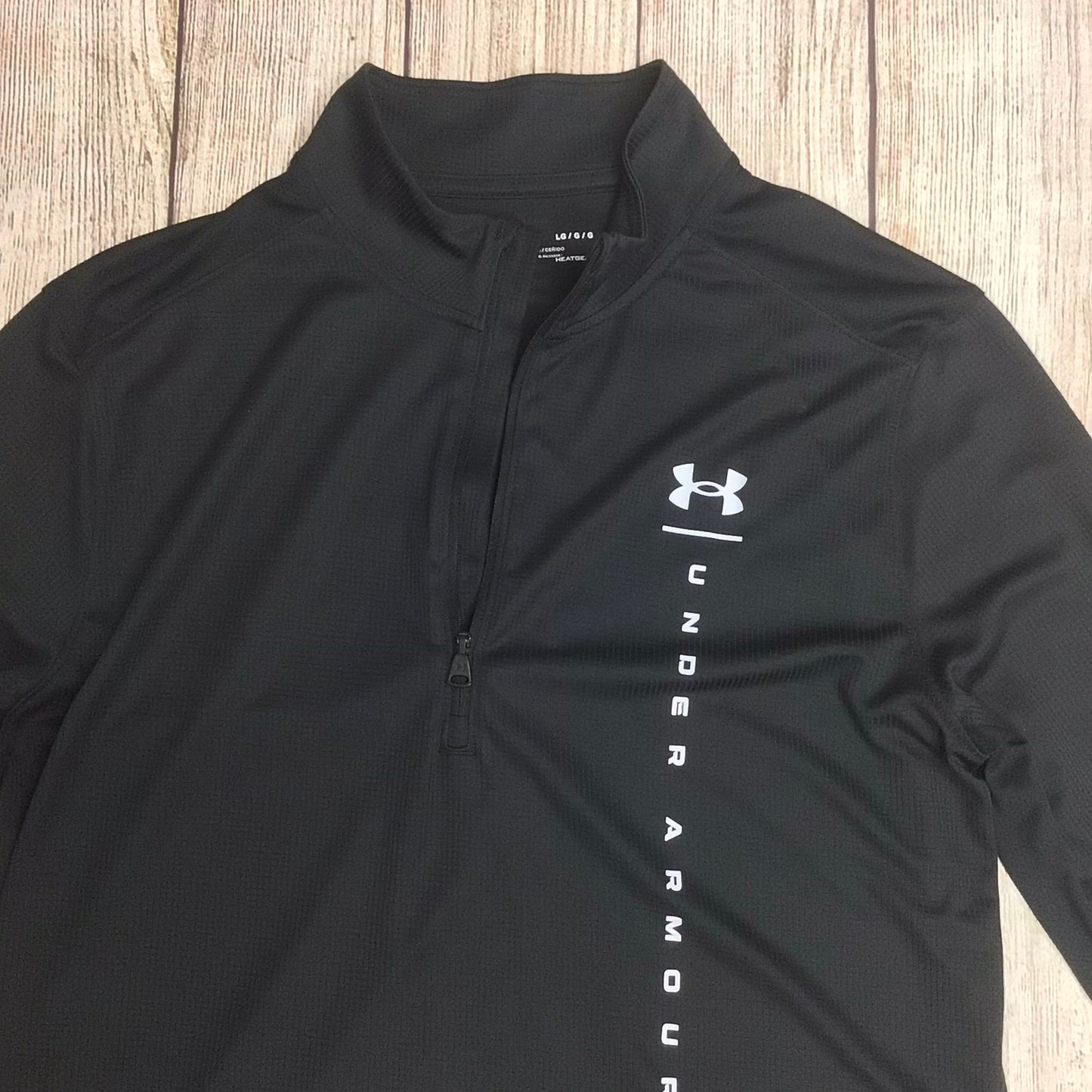 Under Armour Black Fitted 1/2 Zip Heatgear Top w/Thumb Holes Size L