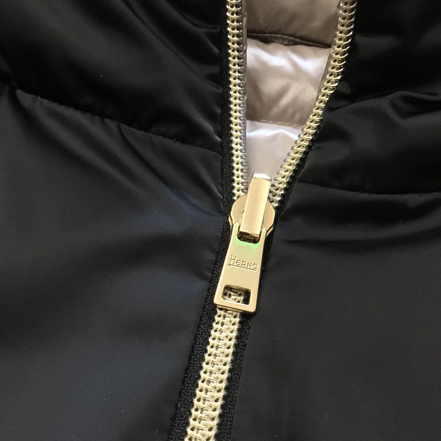 Herno Black Multi Reversible Down Jacket Size 44 (PI0368D-12170-9300)