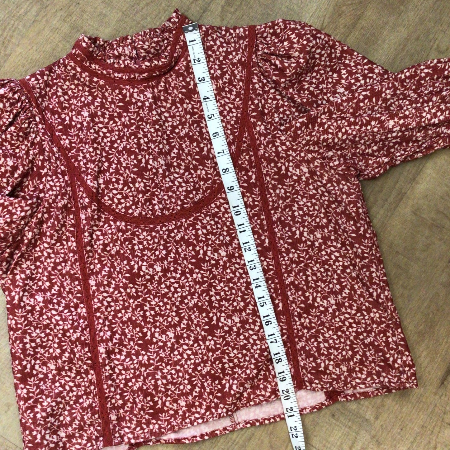Meadows Red Amaryllis 100% Cotton Corduroy Top Size 12