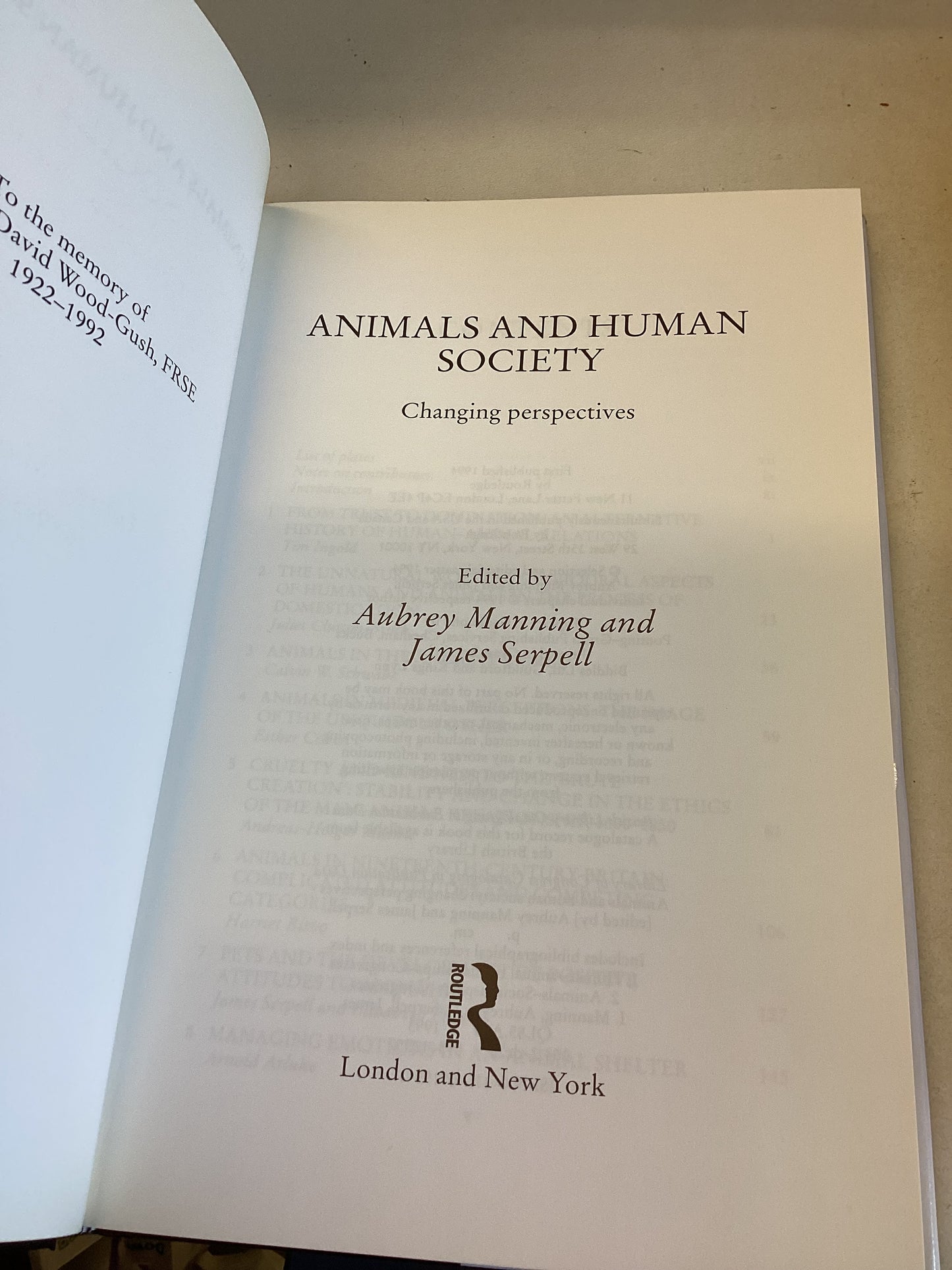 Animals and Human Society Changing Perspectives Edited by Aubrey manning and James Serpell