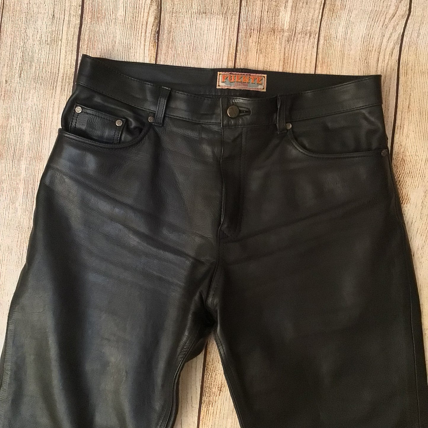 Fuente Black Leather Trousers Size W32 (approx.)