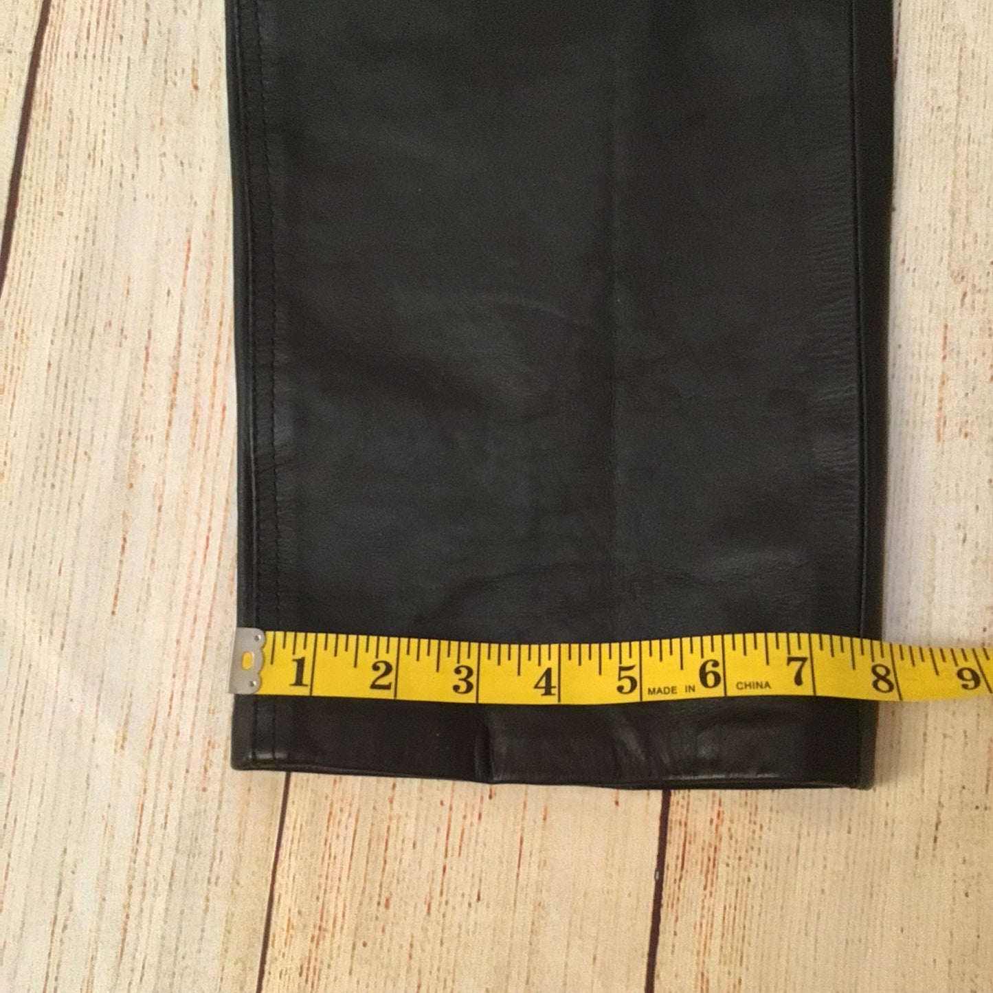 Fuente Black Leather Trousers Size W32 (approx.)